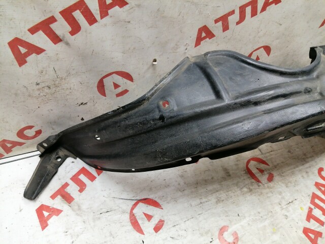 Подкрылок TOYOTA Ractis 