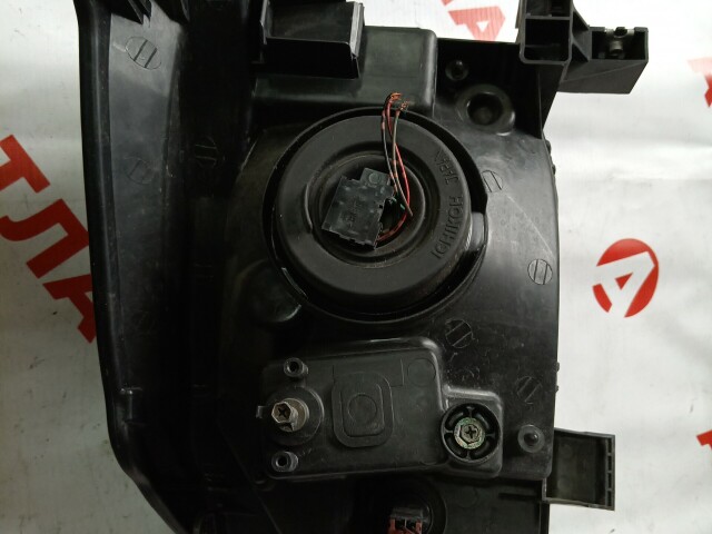 Фара NISSAN X-Trail 