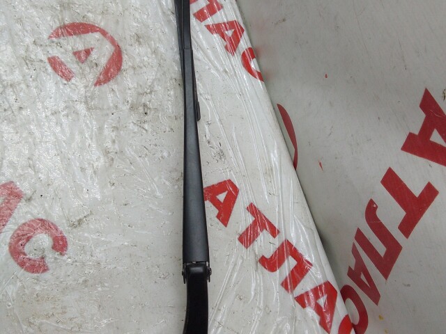 Щеткодержатель RENAULT Duster 