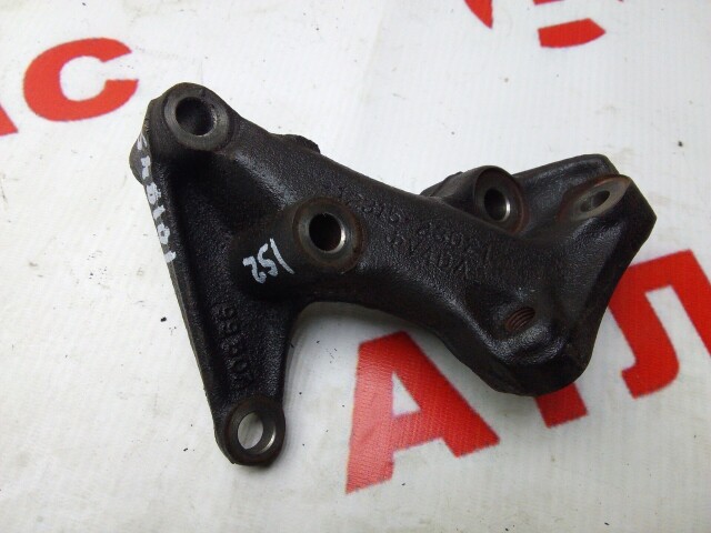 Кронштейн подушки ДВС TOYOTA Vitz 1SZ-FE