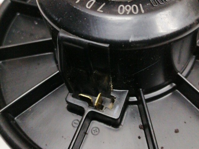 Моторчик печки TOYOTA Ist 