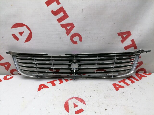 Решетка радиатора TOYOTA Corolla 