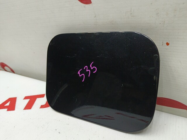 Лючок бензобака TOYOTA Avensis 