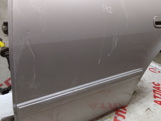 Дверь TOYOTA Corolla 