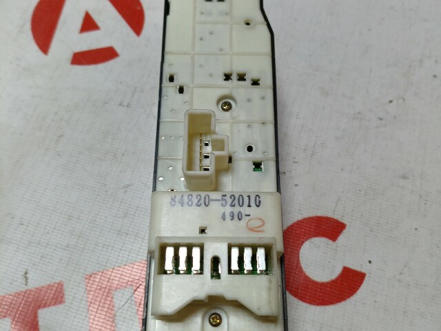 Блок управления стеклоподъемниками TOYOTA Vitz 