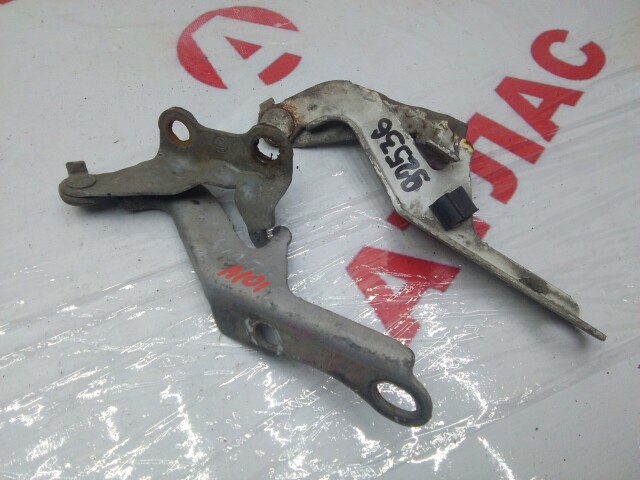 Кронштейны капота TOYOTA Sprinter 