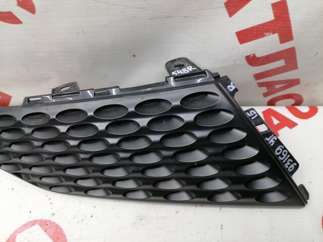 Решетка радиатора NISSAN Juke 