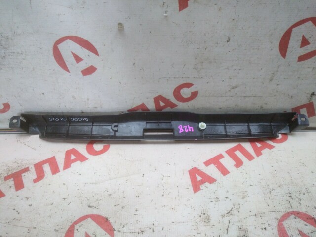 Накладка замка багажника TOYOTA Carina 