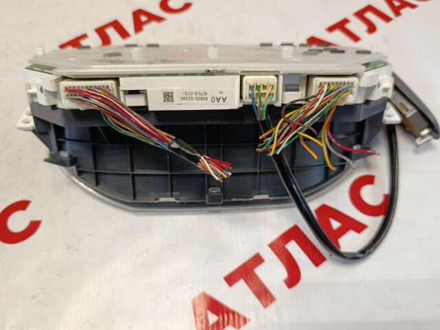 Щиток приборов TOYOTA Platz 