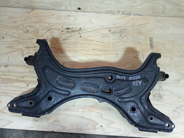 Балка поперечная TOYOTA Corolla Runx 