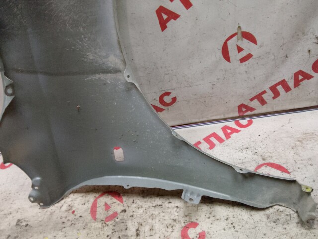 Крыло TOYOTA Avensis 