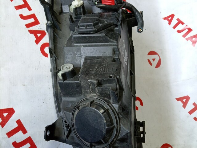 Фара TOYOTA Corolla Runx 