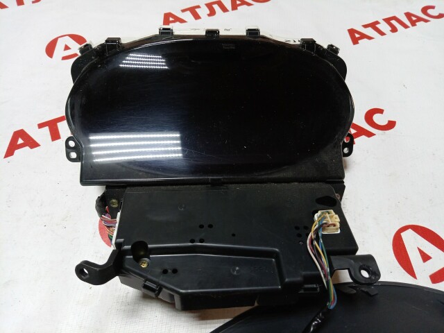 Щиток приборов TOYOTA Vitz 