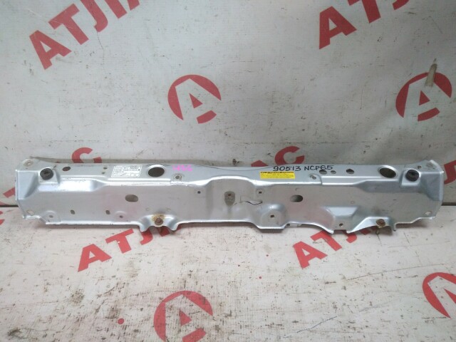 Телевизор TOYOTA Ist 