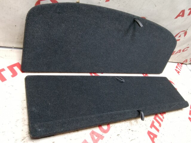 Обшивка багажника TOYOTA Ist 