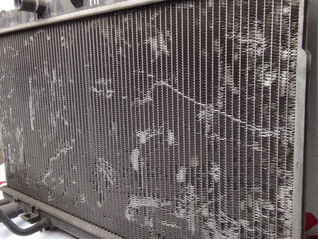 Радиатор охлаждения NISSAN Wingroad 