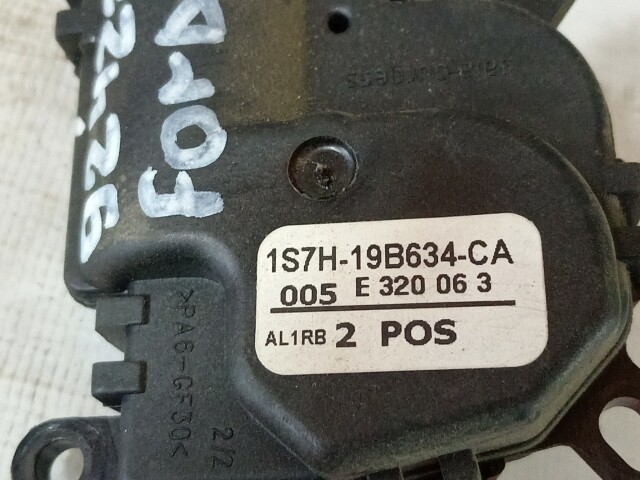 Сервопривод заслонки печки FORD Focus II 