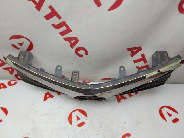 Решетка радиатора TOYOTA Corolla 