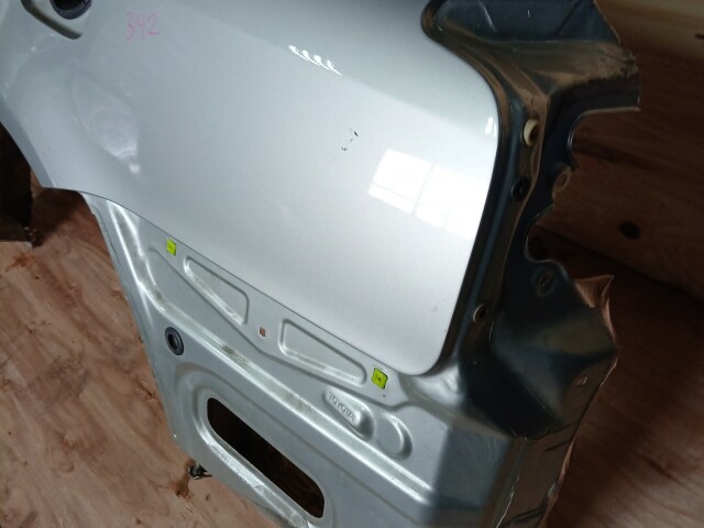 Крыло заднее TOYOTA Avensis 