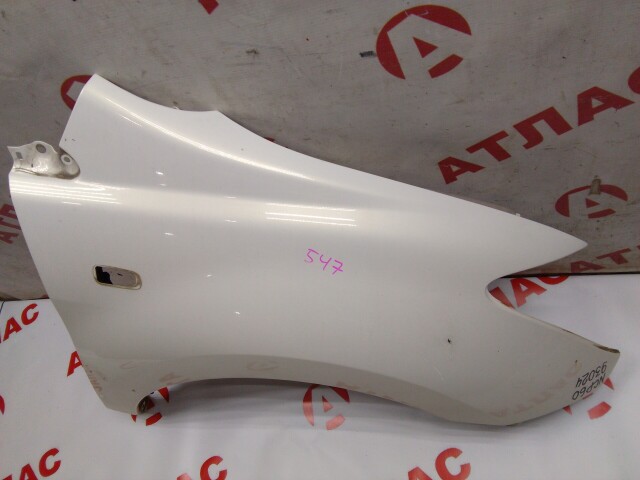 Крыло TOYOTA Ist 