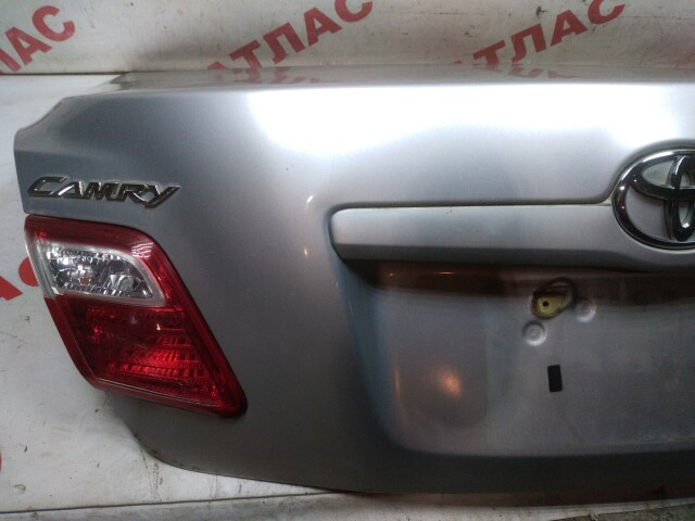 Крышка багажника TOYOTA Camry 
