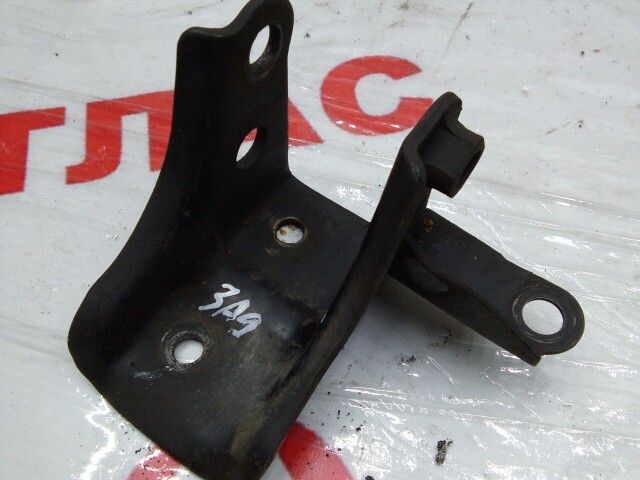Кронштейн подушки ДВС TOYOTA Sprinter 5A-FE