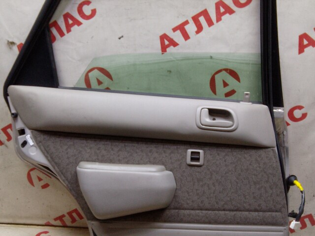 Дверь TOYOTA Sprinter 