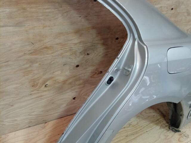 Крыло заднее TOYOTA Avensis 