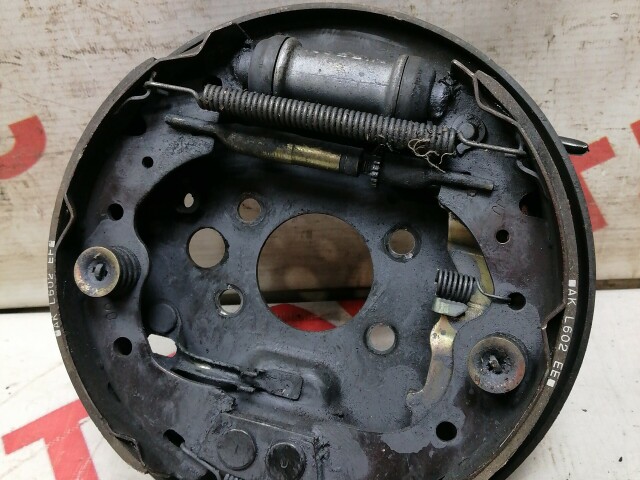 Тормозной механизм NISSAN Bluebird Sylphy 