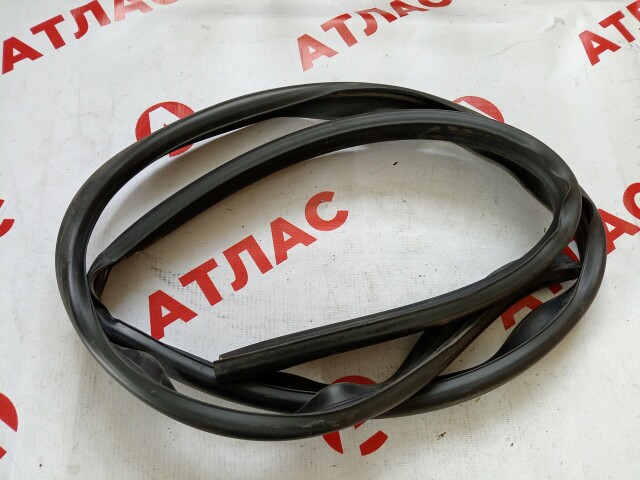 Уплотнитель NISSAN Sunny 