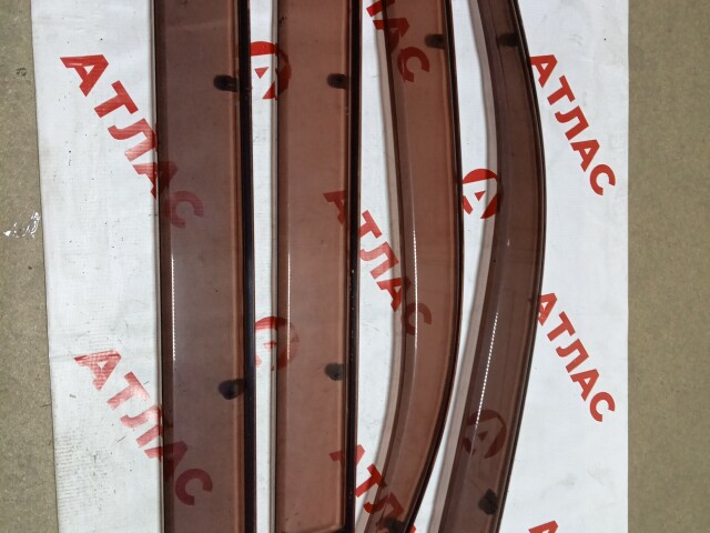 Ветровик NISSAN X-Trail 