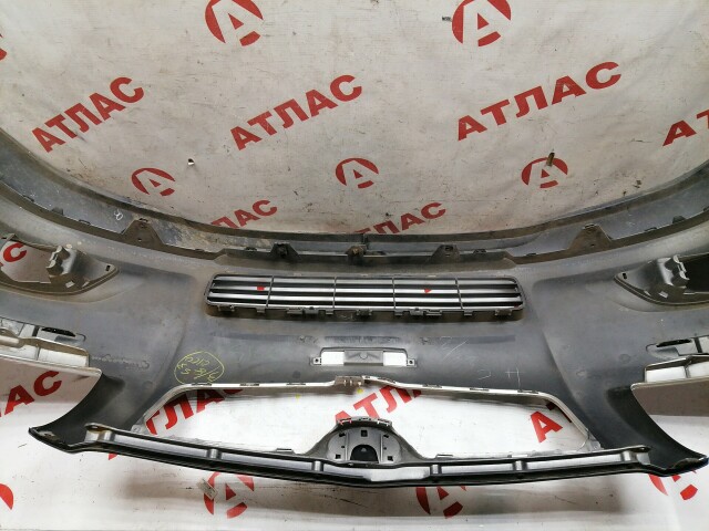 Бампер передний TOYOTA Avensis 
