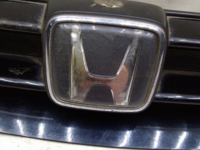 Решетка радиатора HONDA Accord 