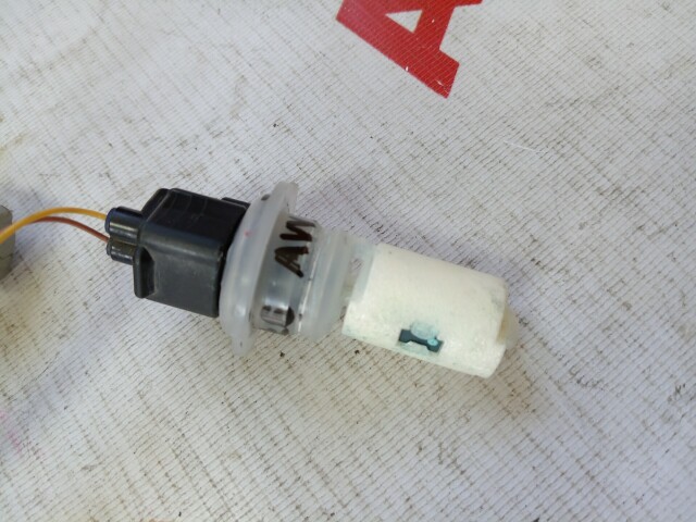 Датчик уровня бачка омывателя TOYOTA Camry 