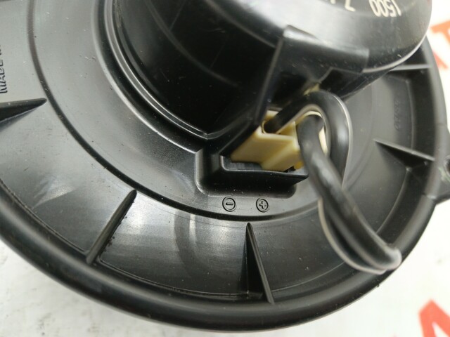 Моторчик печки TOYOTA Corolla Runx 