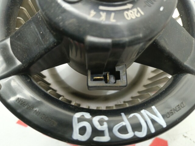 Моторчик печки TOYOTA Succeed 