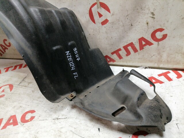 Подкрылок TOYOTA Corolla Runx 