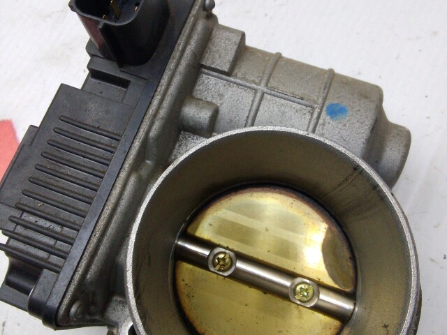 Дроссельная заслонка NISSAN Bluebird Sylphy QR20-DD