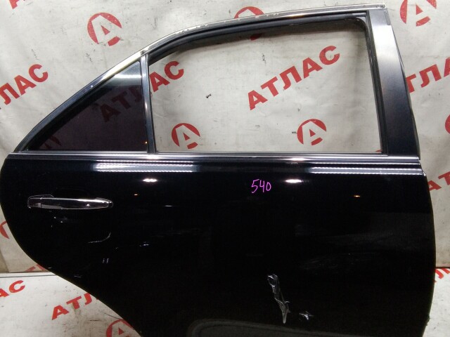 Дверь TOYOTA Camry 