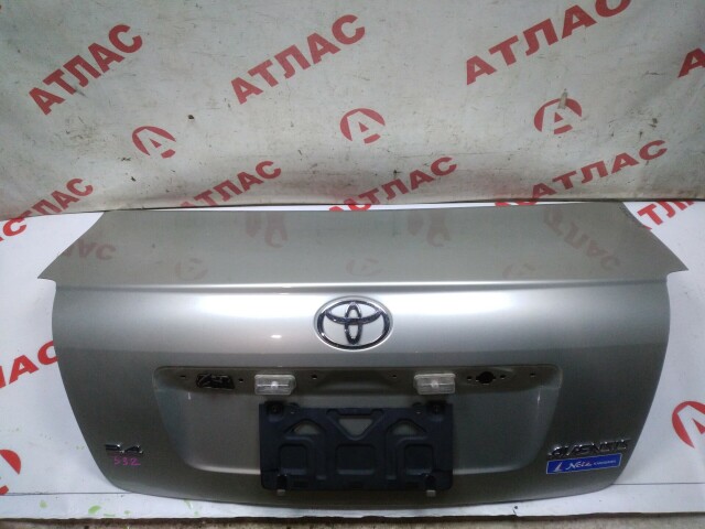 Крышка багажника TOYOTA Avensis 