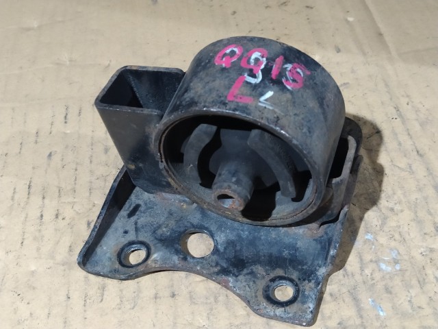 Подушка ДВС NISSAN Sunny 