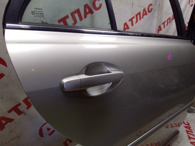 Дверь TOYOTA Avensis 