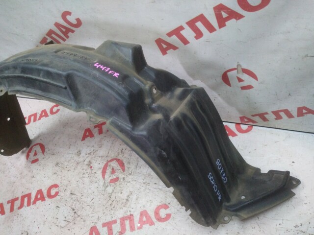 Подкрылок TOYOTA Vitz 