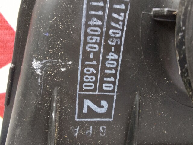 Корпус воздушного фильтра TOYOTA Vitz 