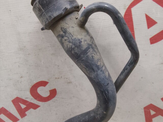 Горловина бензобака TOYOTA Succeed 