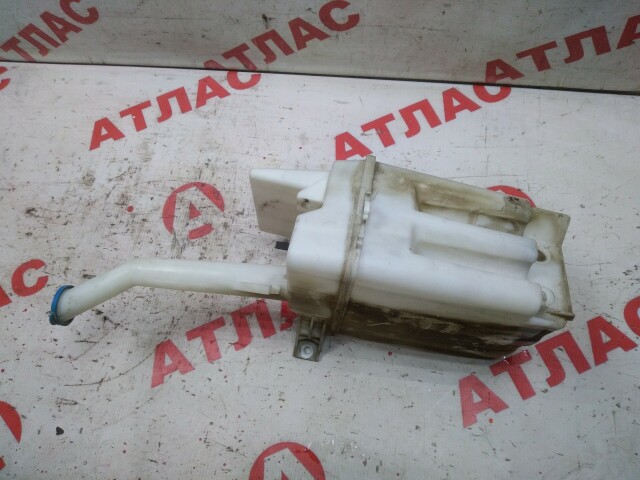 Бачок омывателя TOYOTA Avensis 