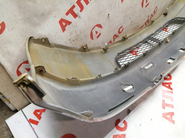 Бампер передний TOYOTA Vitz 