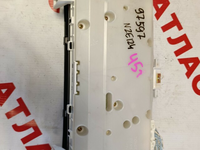 Щиток приборов TOYOTA Corolla 