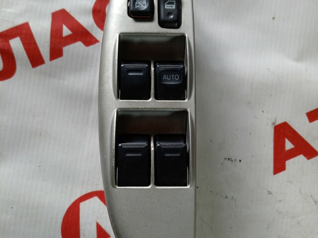 Блок управления стеклоподъемниками TOYOTA Vitz 