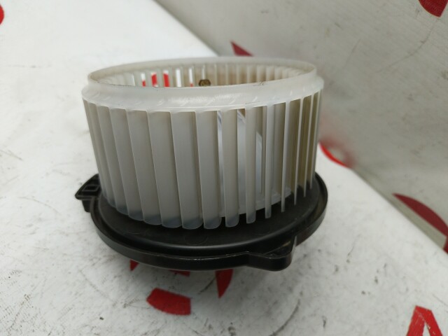 Моторчик печки TOYOTA Corolla Runx 